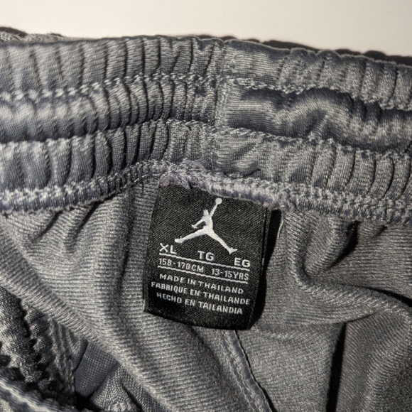 JORDAN Boys Track Pants~Gray~Size XL - Picture 2 of 3